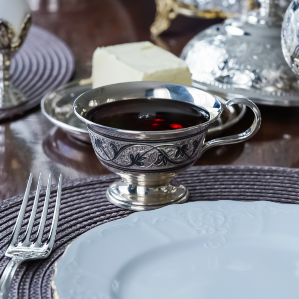 Чашки из серебра